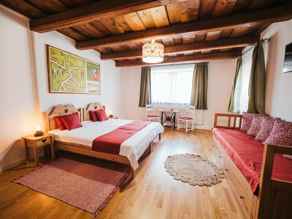 A Mi Kishazunk Vendeghaz Apartment Szomod ภายนอก รูปภาพ