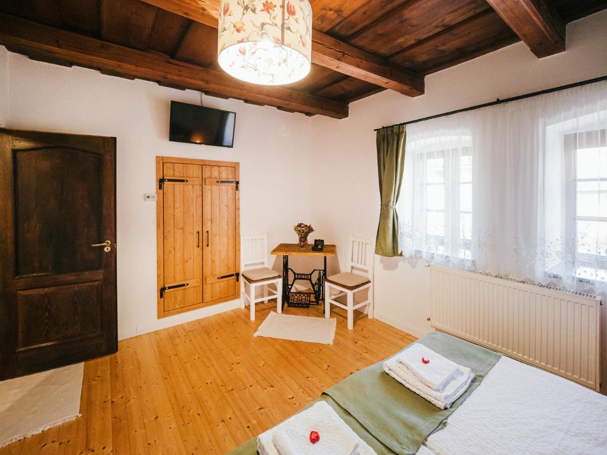 A Mi Kishazunk Vendeghaz Apartment Szomod ภายนอก รูปภาพ